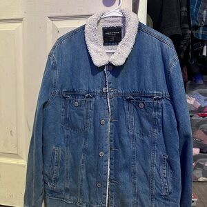 Goodfellow & Co Blue Denim Jacket with White Sherpa Collar